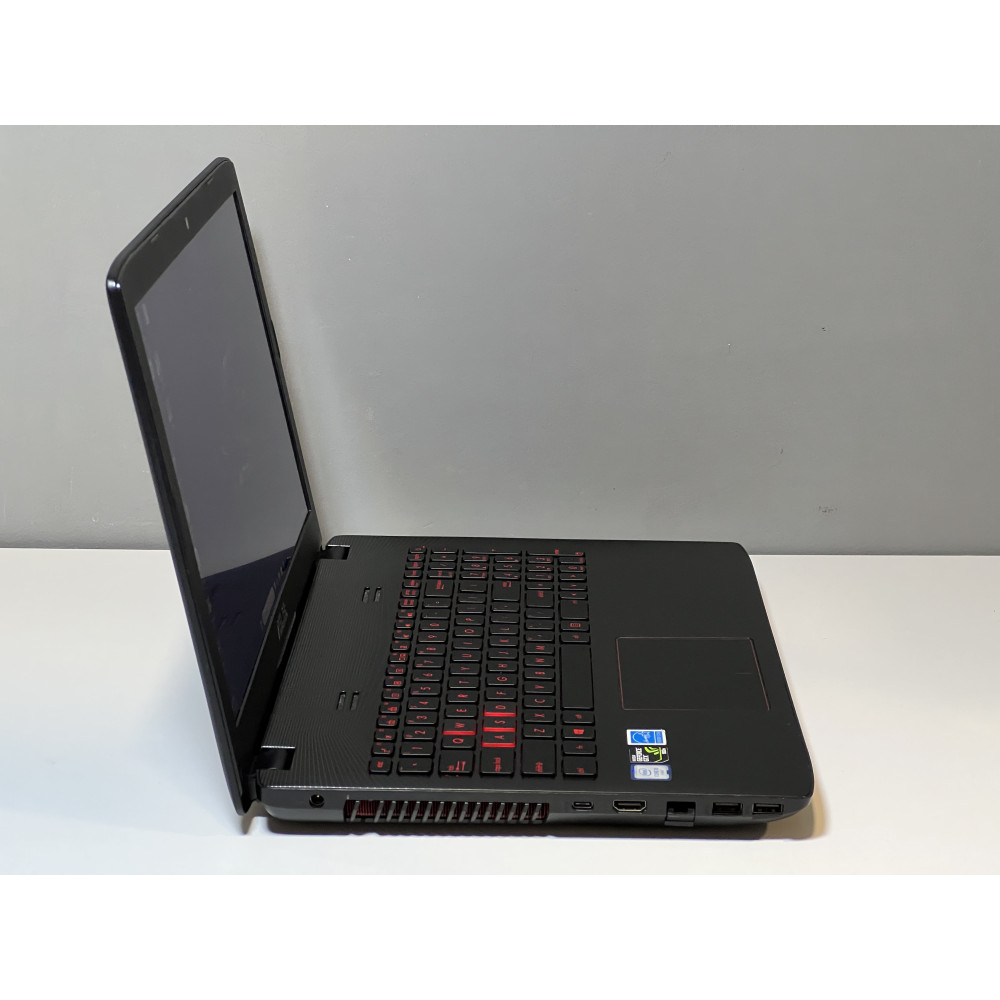 БВ ноутбук ASUS ROG FZ50VW-NS51 15.6" FHD IPS / i7-6700HQ / 16GB / 128 Gb SSD + 1000 Gb HDD / NVIDIA GeForce GTX 960M (2 GB)
