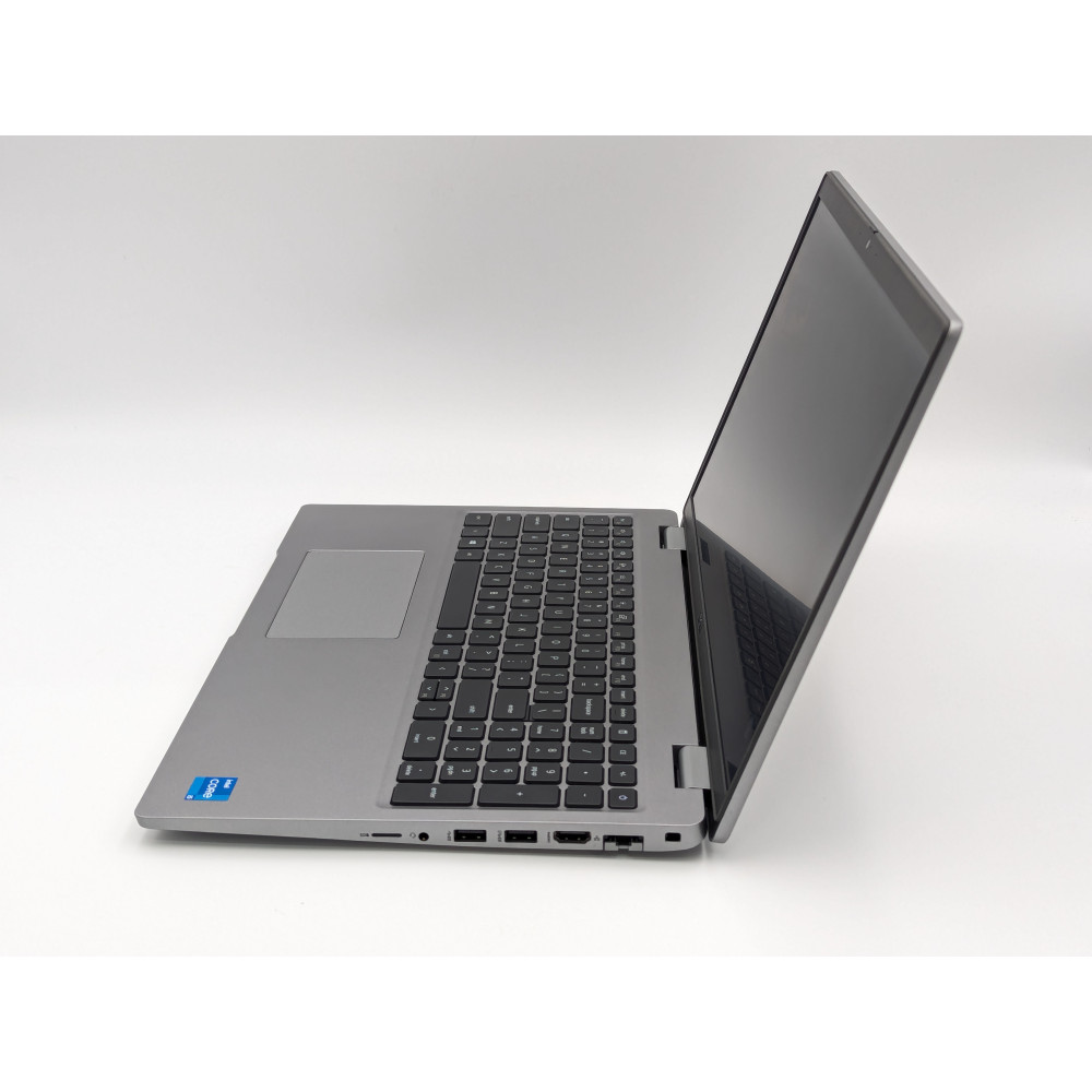 БВ ноутбук DELL LATITUDE 5520 15.6` FHD/IPS / i5-1135G7 / 16 Gb DDR4 / 256 Gb SSD / Intel Iris Xe Graphics 