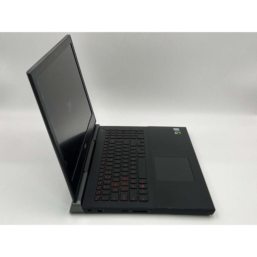 БВ ноутбук Dell Inspiron 15 Gaming 7567 15.6" FHD / i5-7300HQ / 16GB  / 256Gb SSD / NVIDIA GeForce GTX 1050Ti (4 Gb)