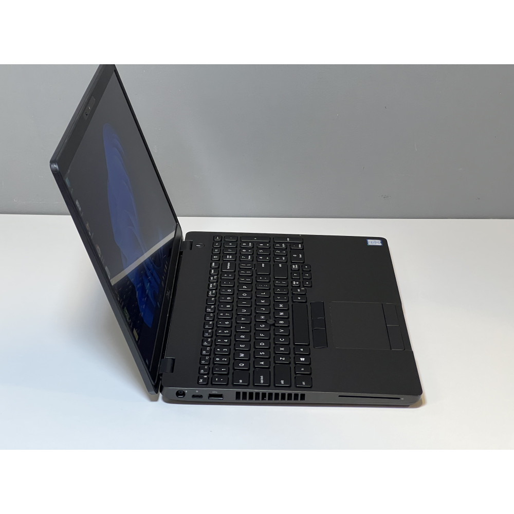 БВ ноутбук Dell Latitude 5500 15.6" FHD/IPS / I5-8265U / 16Gb / 512Gb SSD / Intel UHD 620