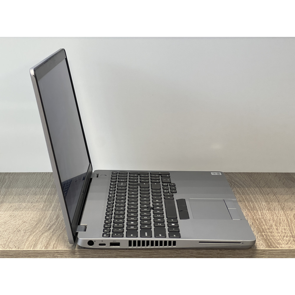 БВ ноутбук Dell Latitude 5510 15.6" HD/TN / i5-10210U / 16 Gb DDR4 / 256Gb SSD / Intel UHD Dell Latitude 5510 HD