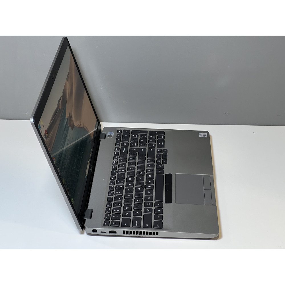 БВ ноутбук Dell Latitude 5511 15.6" FHD/IPS / i5-10400H/ 16GB / 512GB SSD / NVIDIA GeForce MX250 (2 Gb)