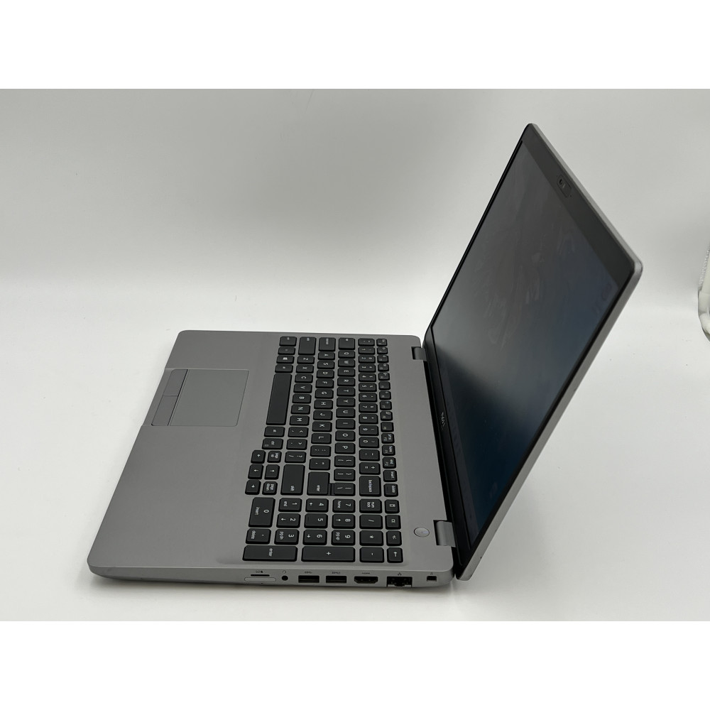 БВ ноутбук Dell Latitude 5511 15.6" HD / i5-10300H / 16GB / 256GB SSD / Intel UHD Graphics