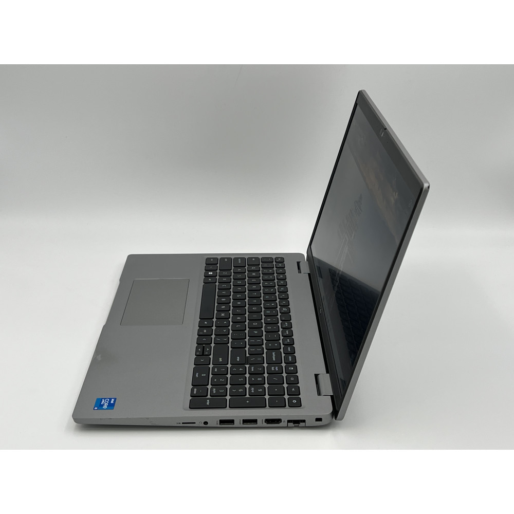 БВ ноутбук Dell Latitude 5520 15.6" FHD/IPS / i5-1145G7 / 16Gb / 256Gb SSD / Intel Iris Xe