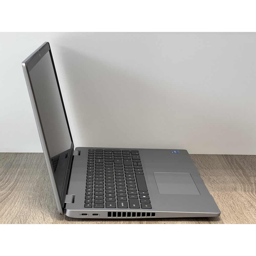 БВ ноутбук Dell Latitude 5520 15.6" / i5-1135G7 / 16Gb / 512Gb SSD / Intel Iris Xe 