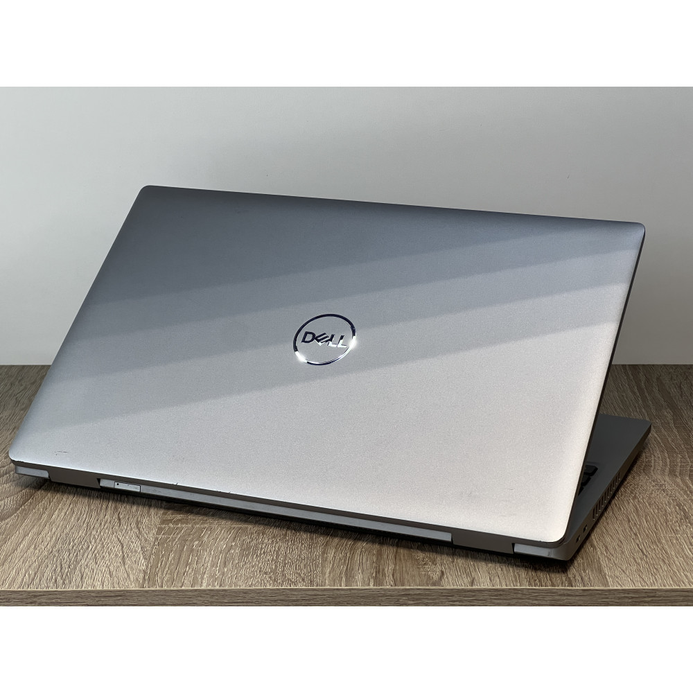 БВ ноутбук Dell Latitude 5520 15.6" / i5-1135G7 / 16Gb / 512Gb SSD / Intel Iris Xe 