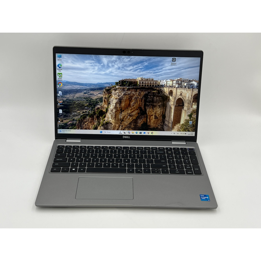 БВ ноутбук Dell Latitude 5520 15.6" FHD/IPS / i5-1145G7 / 8Gb / 256Gb SSD / Intel Iris Xe
