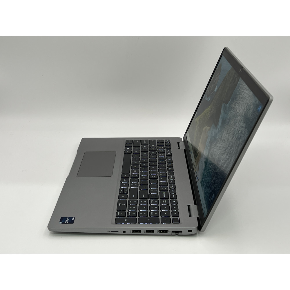 БВ ноутбук Dell Latitude 5530 15.6` FHD/IPS / i5-1245U (10x12) / 16 Gb DDR4 / 256 Gb SSD / Intel Iris Xe Graphics