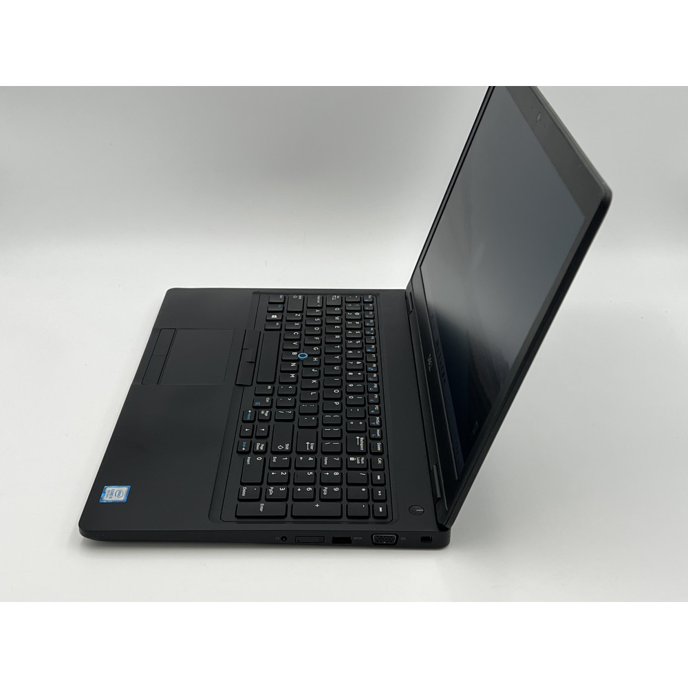 БВ ноутбук Dell Latitude 5590 15.6" FHD/IPS / i5-8250U / 8GB / 256GB SSD / Intel UHD Graphics 620