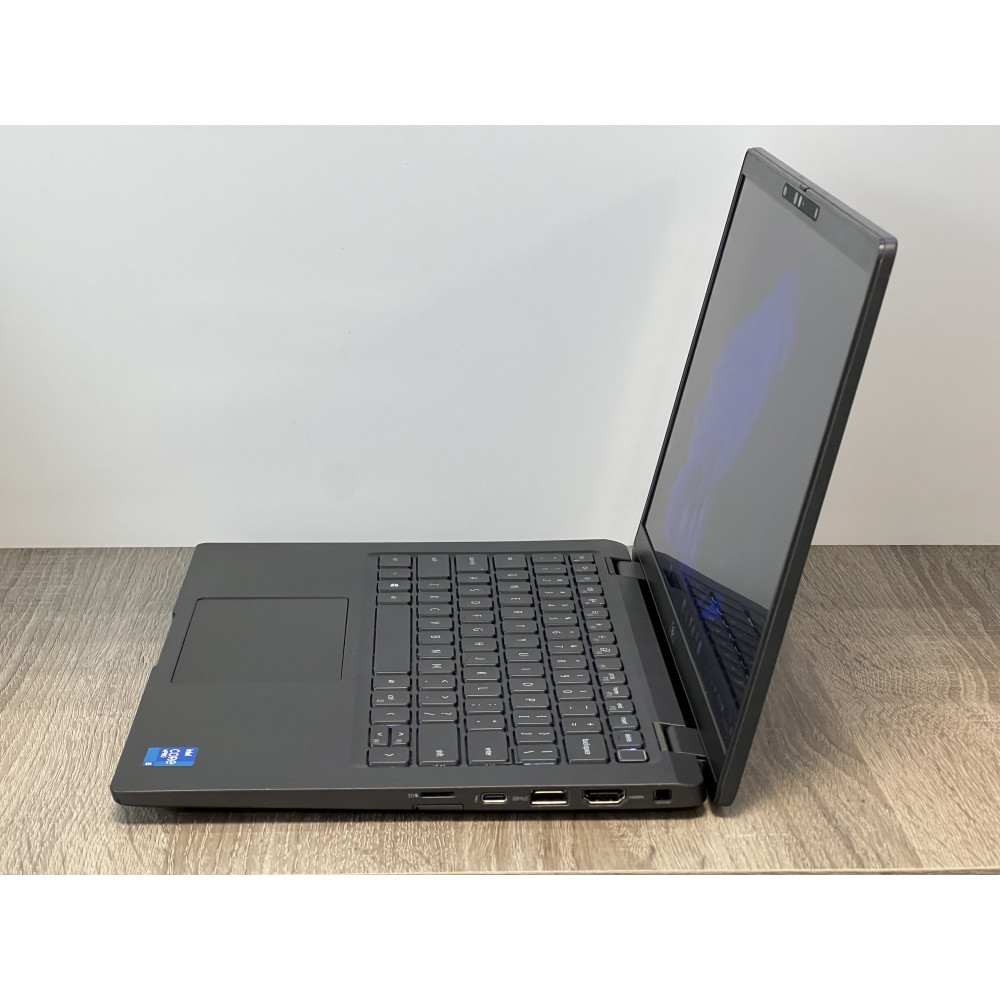 БВ ноутбук Dell Latitude 7420 14.0" FHD сенсорний / i5-1145G7 / 16 Gb / 256Gb SSD / Iris(R) Xe 