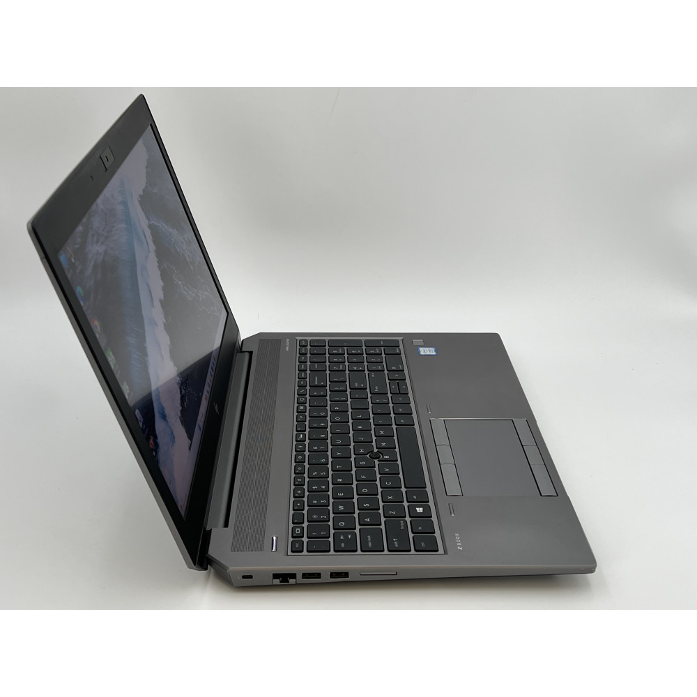 БВ ноутбук HP ZBook 15 G5 15.6" 4K/IPS  / i7-8850H 2.6-4.3GHz (6x12) / 16 Gb DDR4 / 512 Gb SSD / NVIDIA Quadro P2000 (4 Gb)