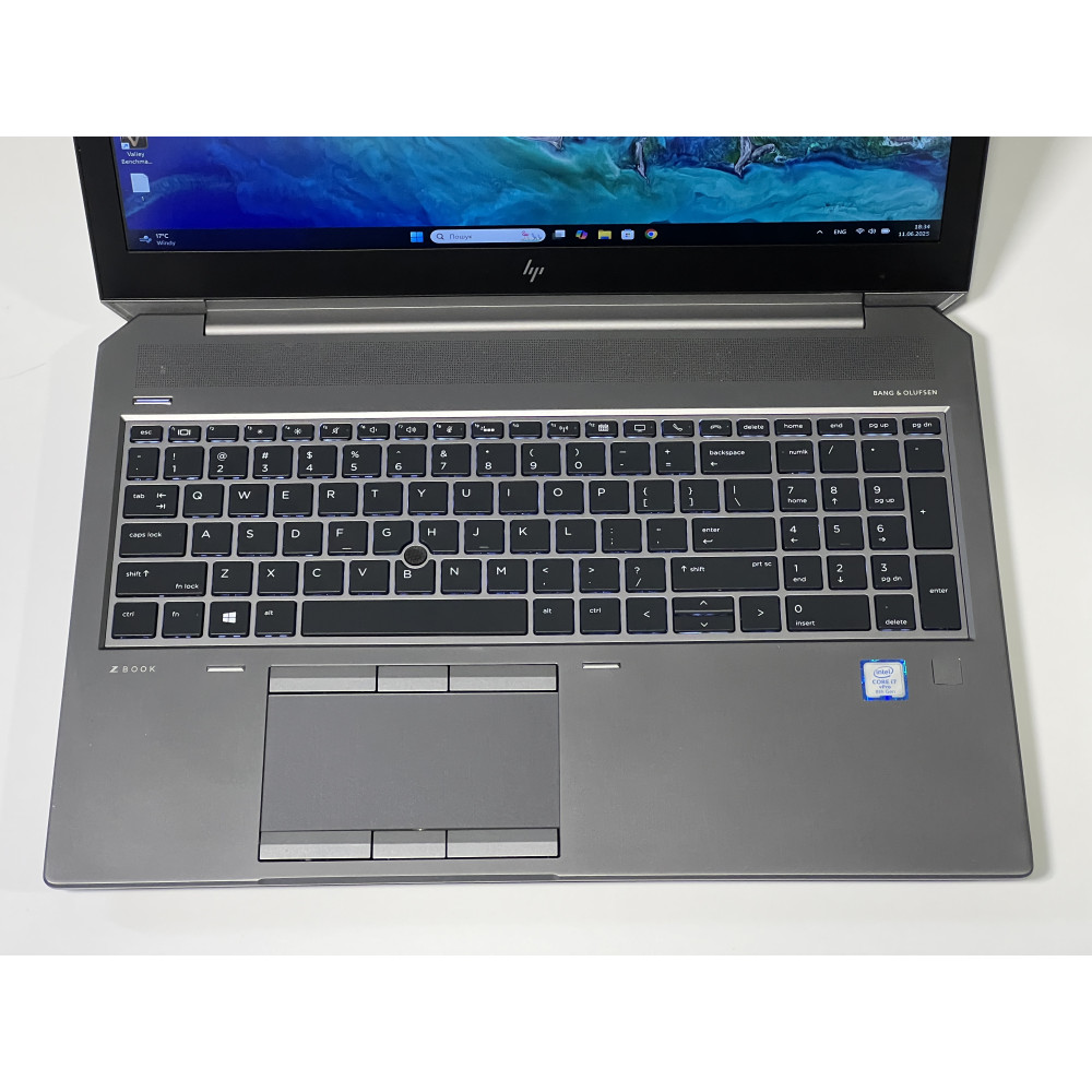 БВ ноутбук HP ZBook 15 G5 15.6" FHD/IPS/i7-8850H/32Gb/512Gb SSD/NVIDIA Quadro P1000 4 Gb