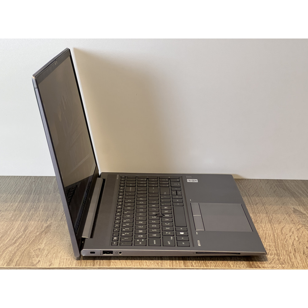 БВ ноутбук HP ZBook FireFly 15 G7 15.6" FHD/IPS / i7-10610U / 16Gb DDR4 / 512Gb SSD /Intel UHD
