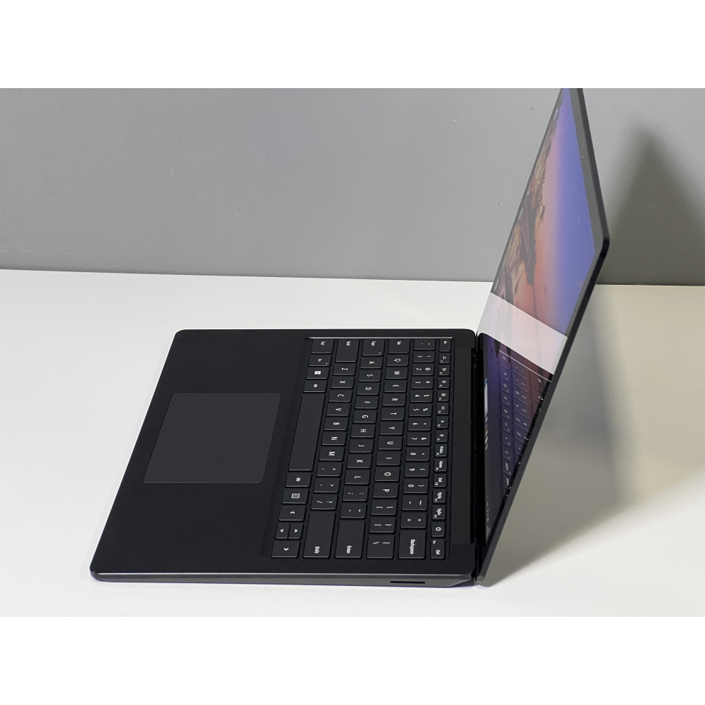 БВ ноутбук Microsoft Surface 4 1951 13.5" 2K IPS Touch / i7-1185G7/ 16GB / 256GB SSD / Intel Iris Xe
